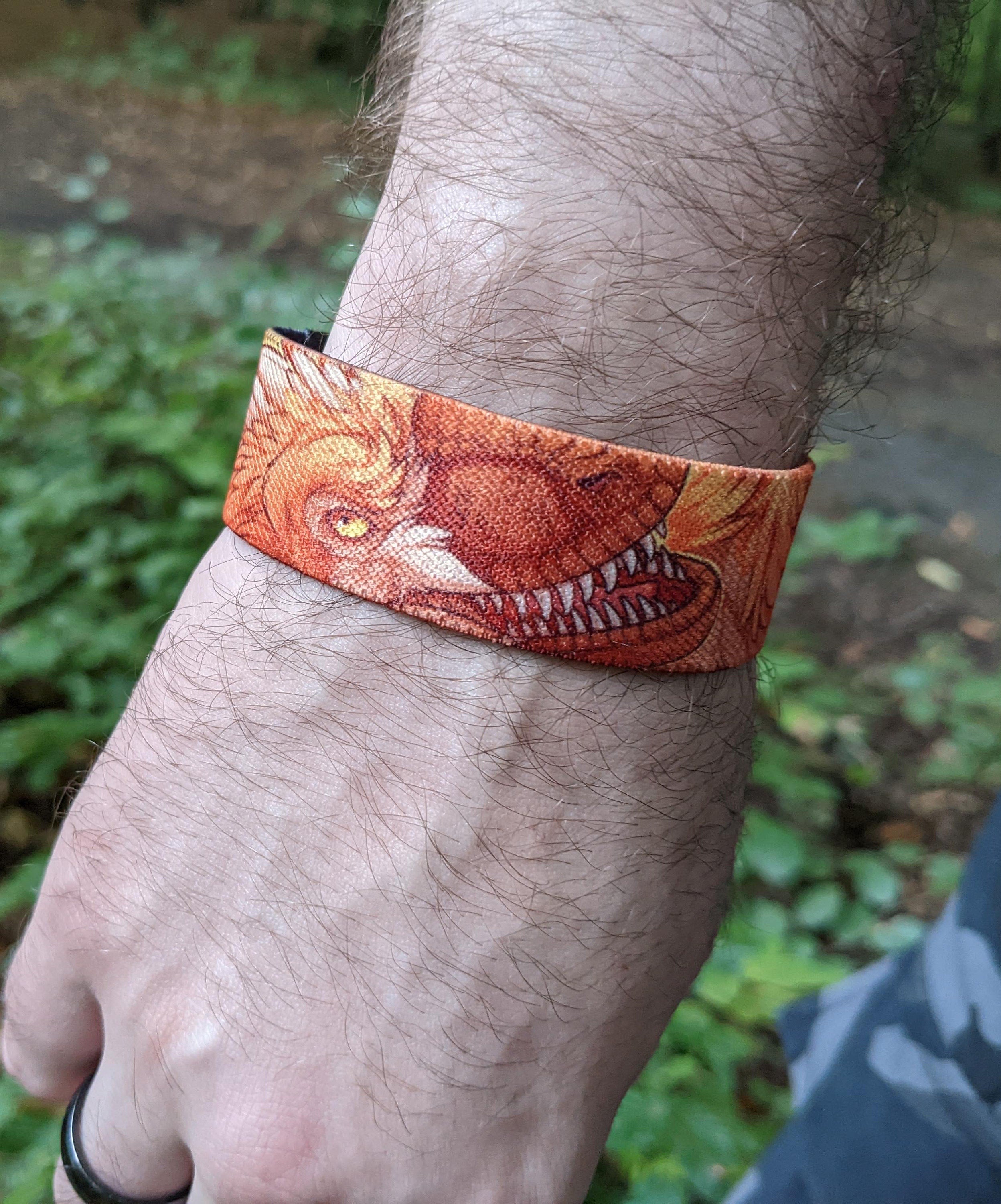 Velociraptor Wristband - Go your own way