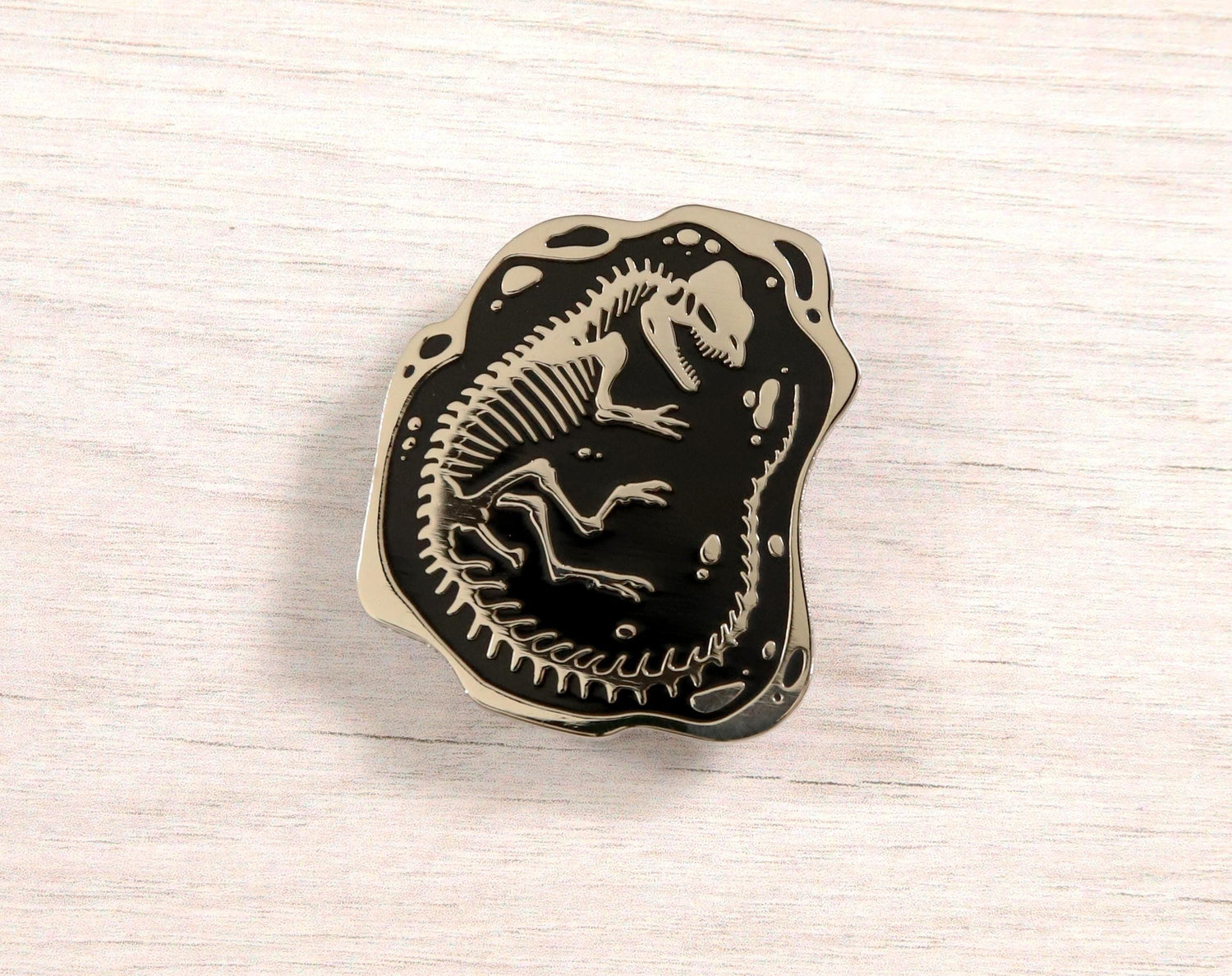 Dilophosaurus Skeleton Pin