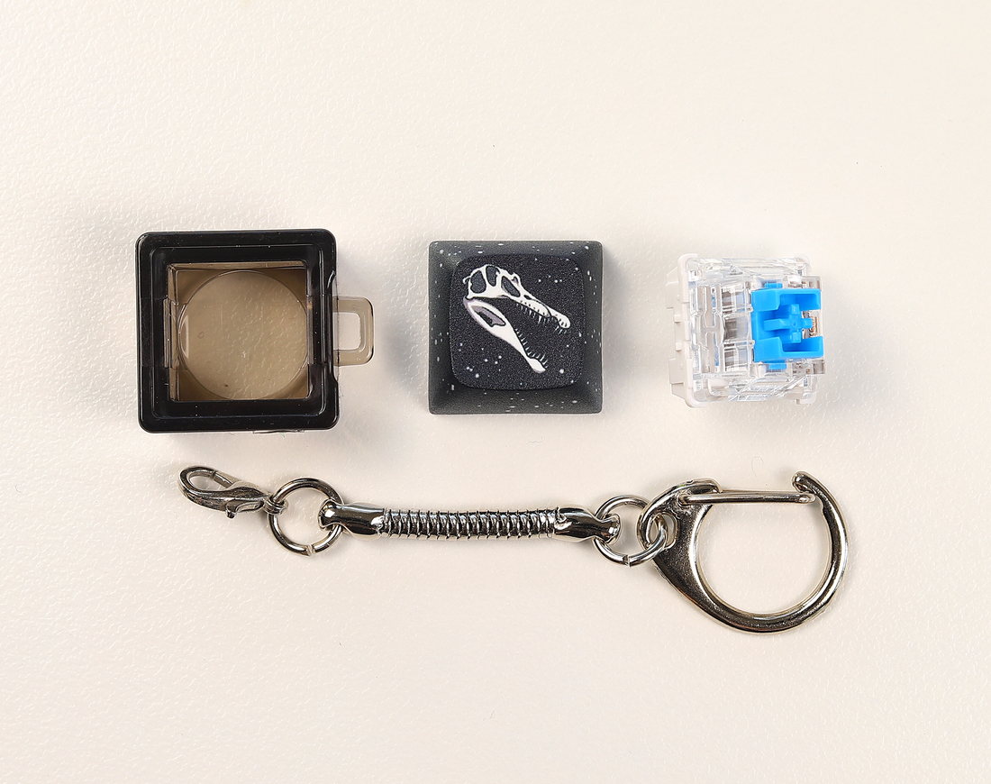 Spinosaurus Skull Clicky Keychain