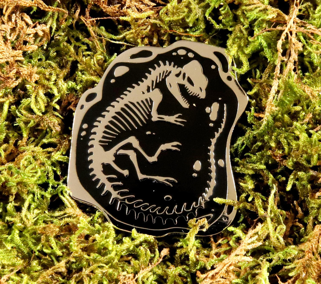 Dilophosaurus Skeleton Pin