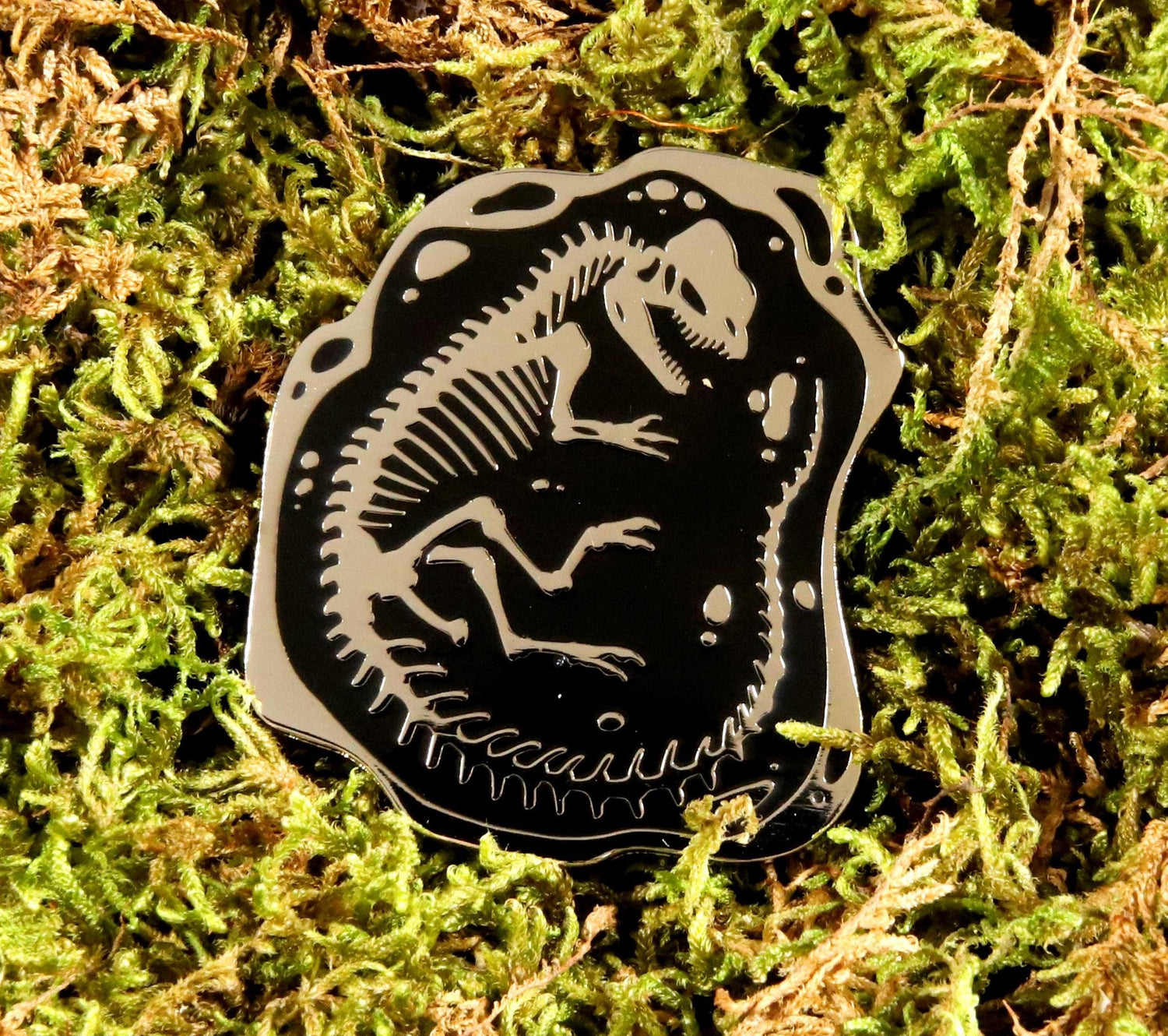 Dilophosaurus Skeleton Pin